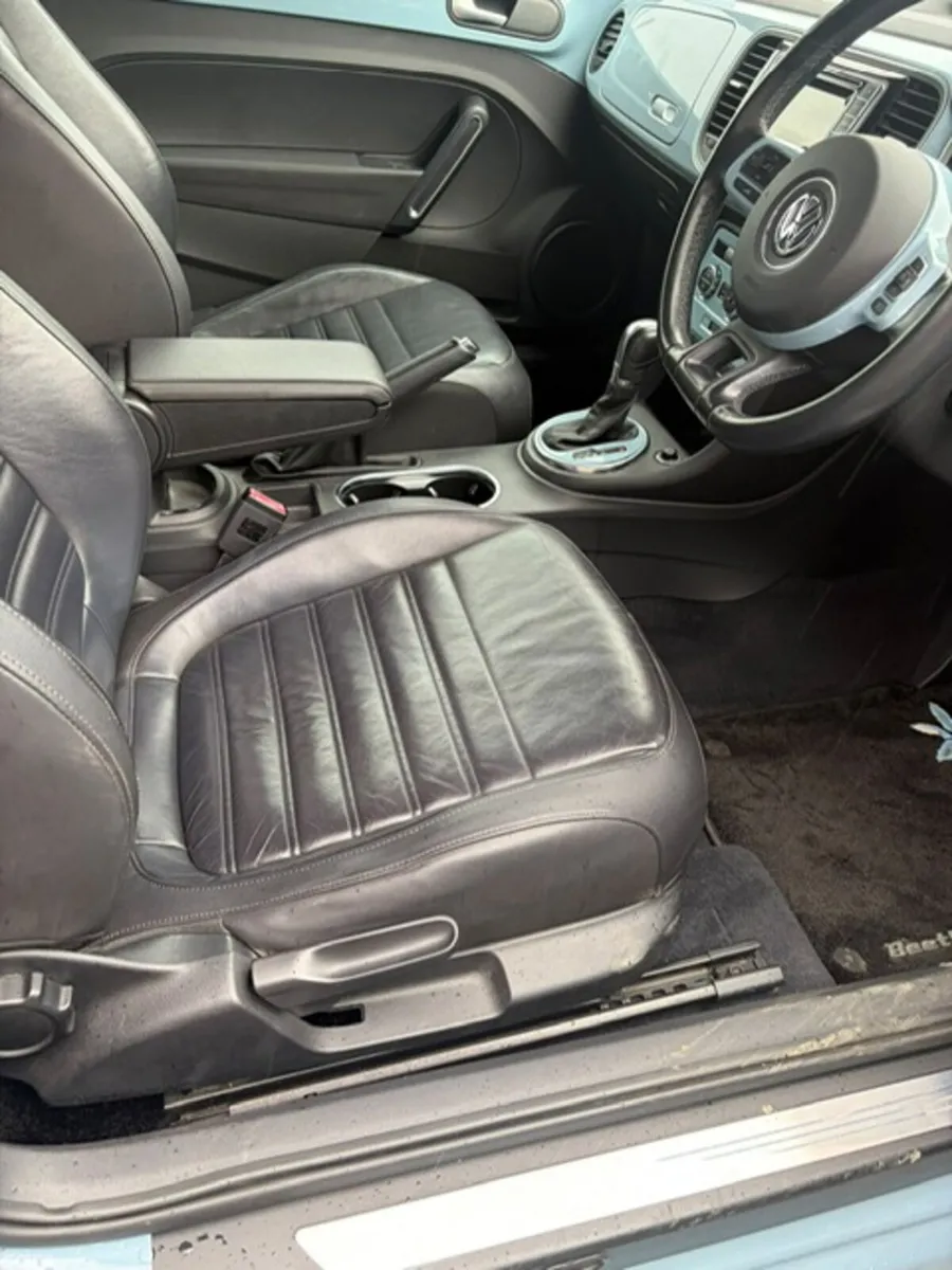 Volkswagen Beetle Hatchback, Petrol, 2012, Blue