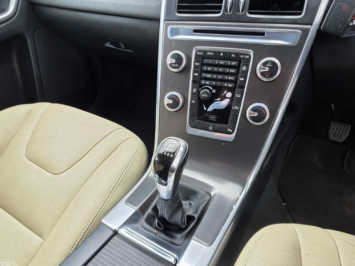Volvo XC60 SUV, Diesel, 2014, Grey