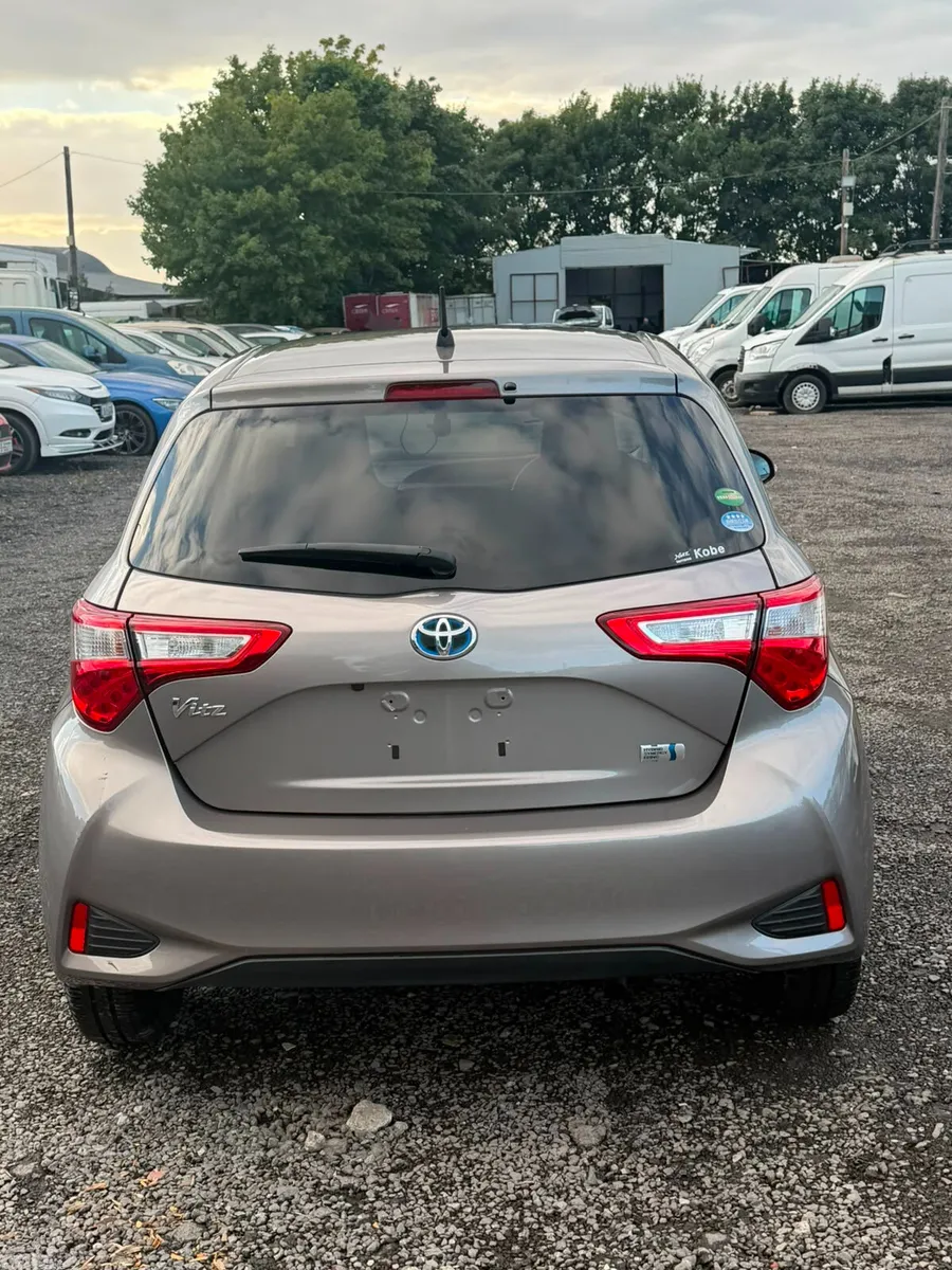 Toyota Vitz Hatchback, Petrol Hybrid, 2017, Grey