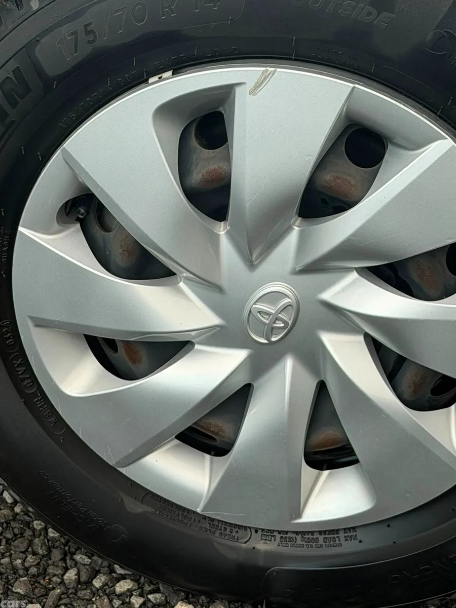 Toyota Vitz Hatchback, Petrol Hybrid, 2017, Grey