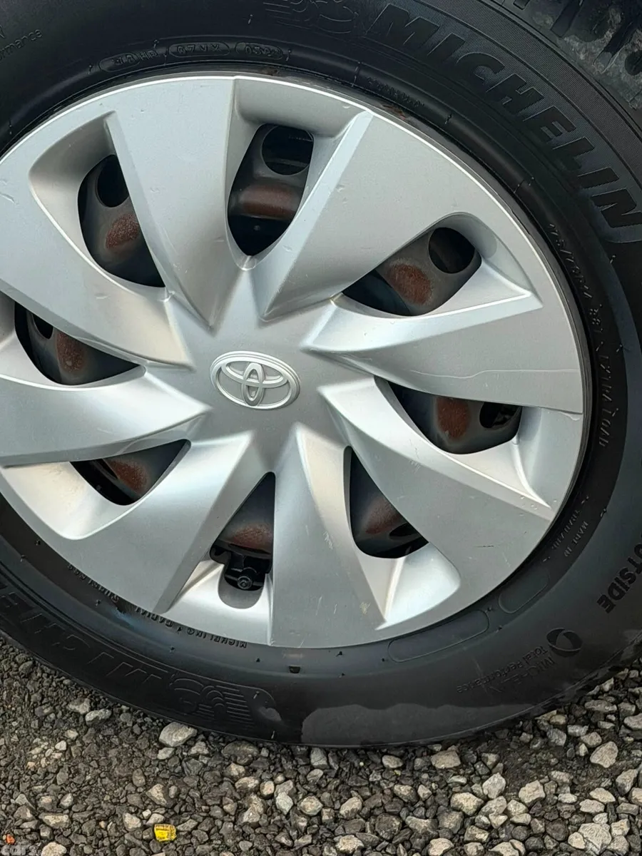 Toyota Vitz Hatchback, Petrol Hybrid, 2017, Grey