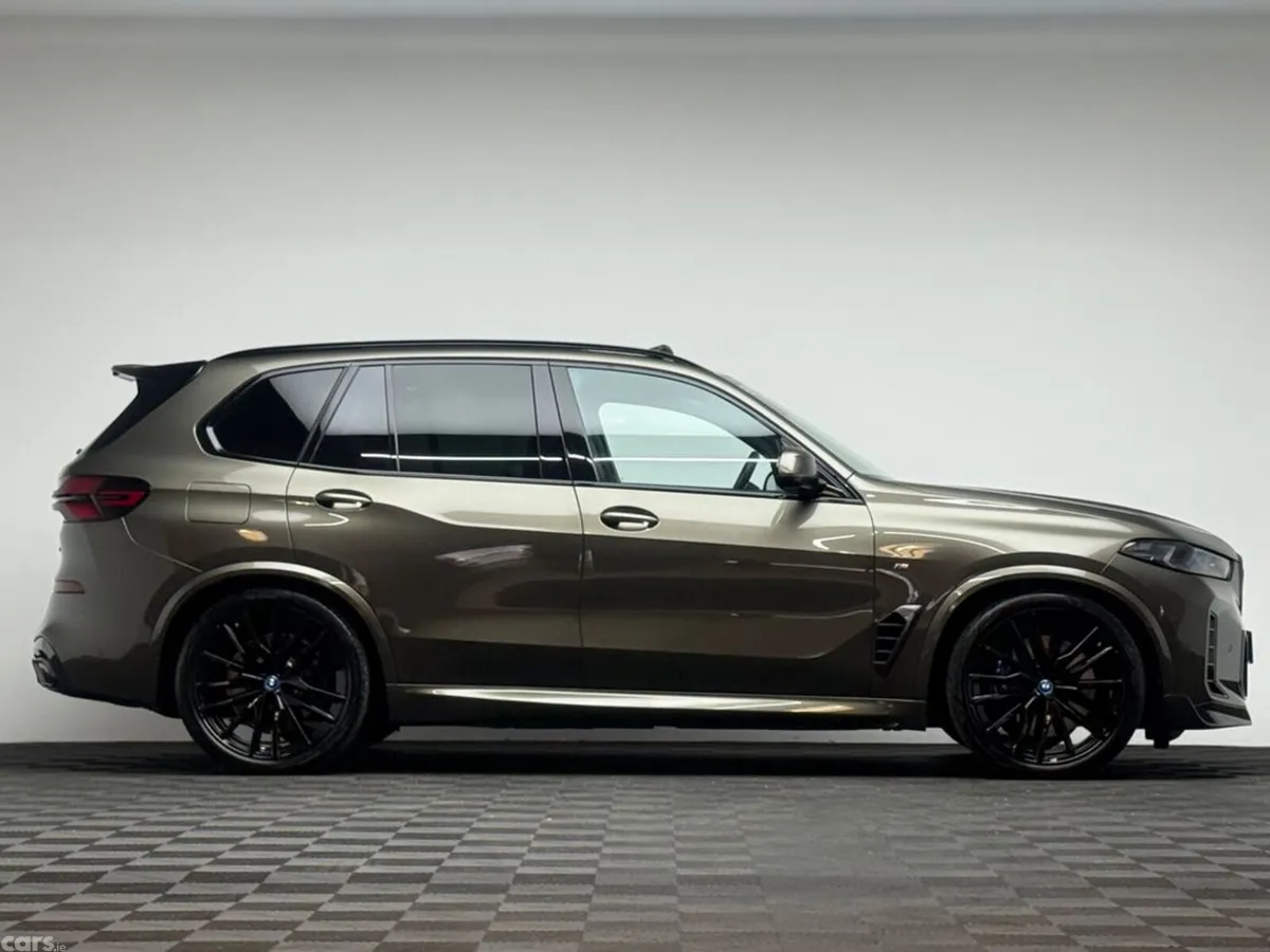 BMW X5 SUV, Petrol Plug-in Hybrid, 2025, Green