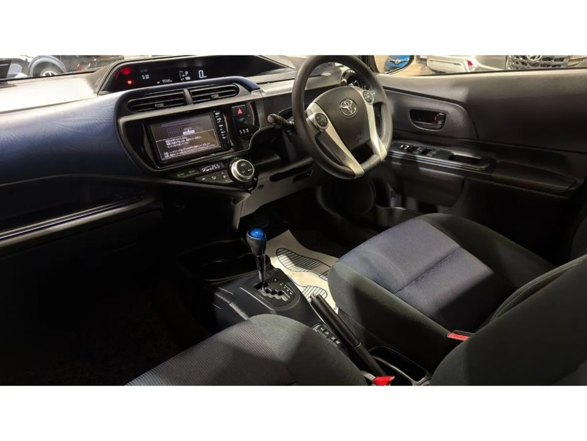Toyota Aqua Hatchback, Petrol Hybrid, 2016, Blue