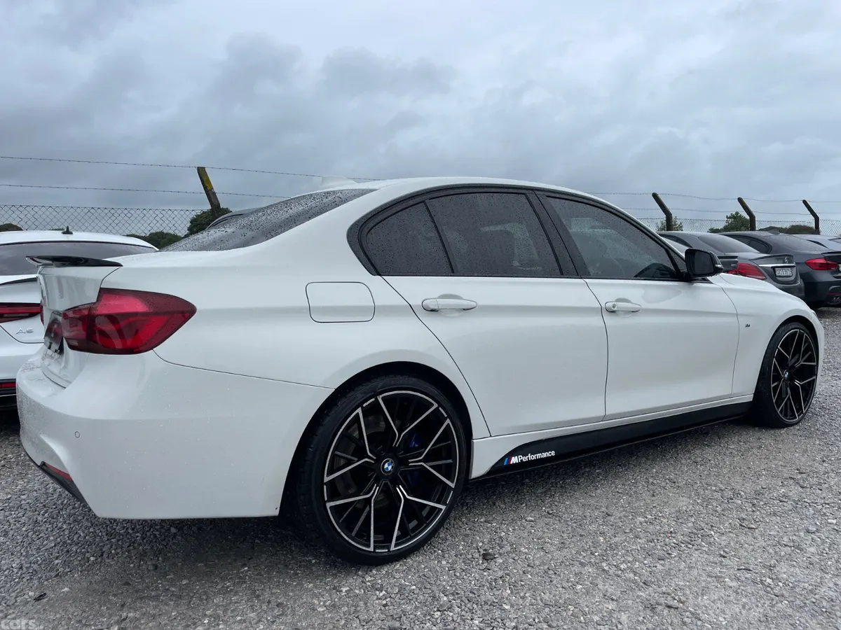 BMW 3-Series Saloon, Diesel, 2017, White