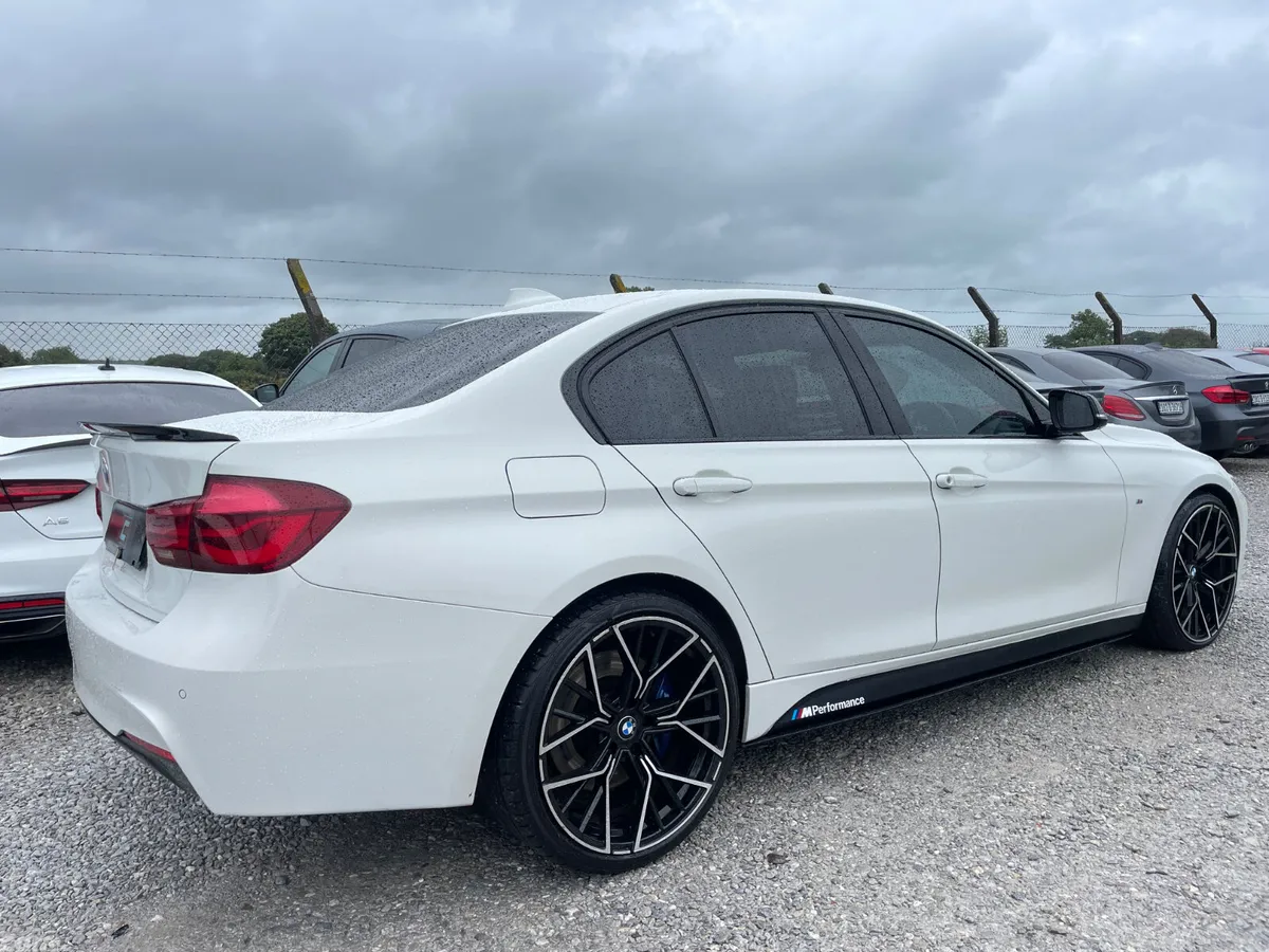 BMW 3-Series Saloon, Diesel, 2017, White