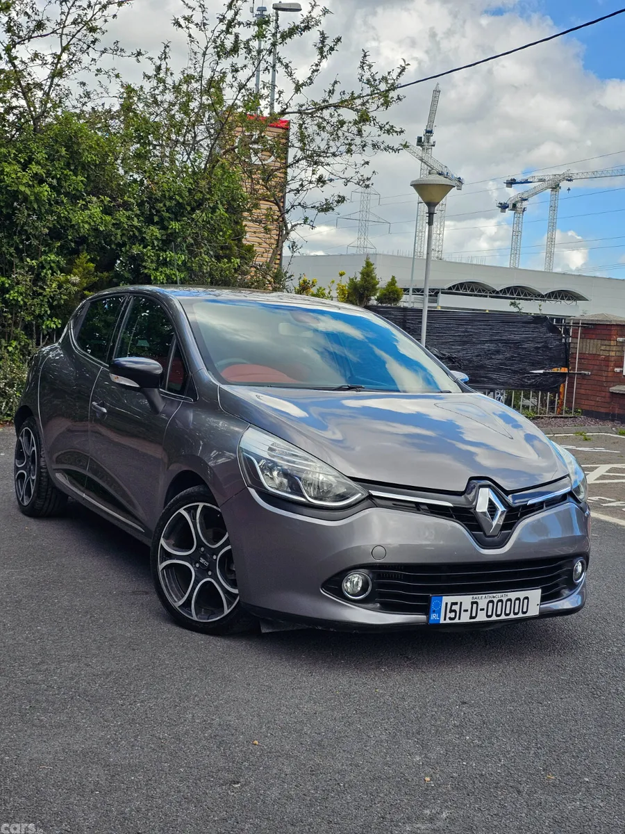 Renault Clio Hatchback, Petrol, 2015, Grey