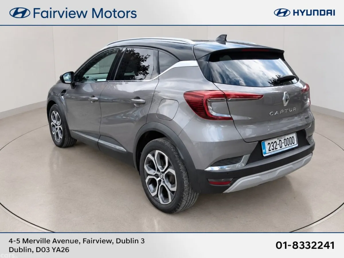 Renault Captur SUV, Petrol Plug-in Hybrid, 2023, Grey