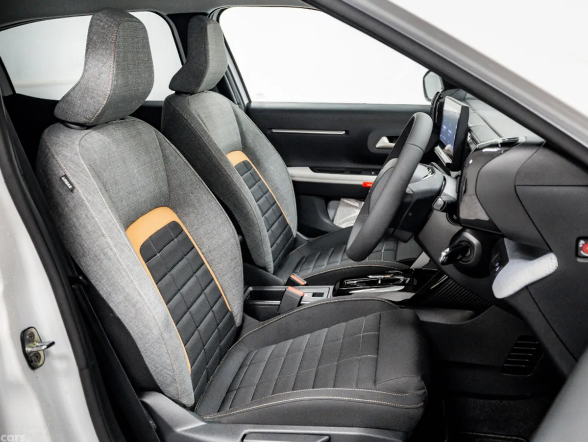 Citroen C3 Aircross SUV, Petrol Hybrid, 2026, White