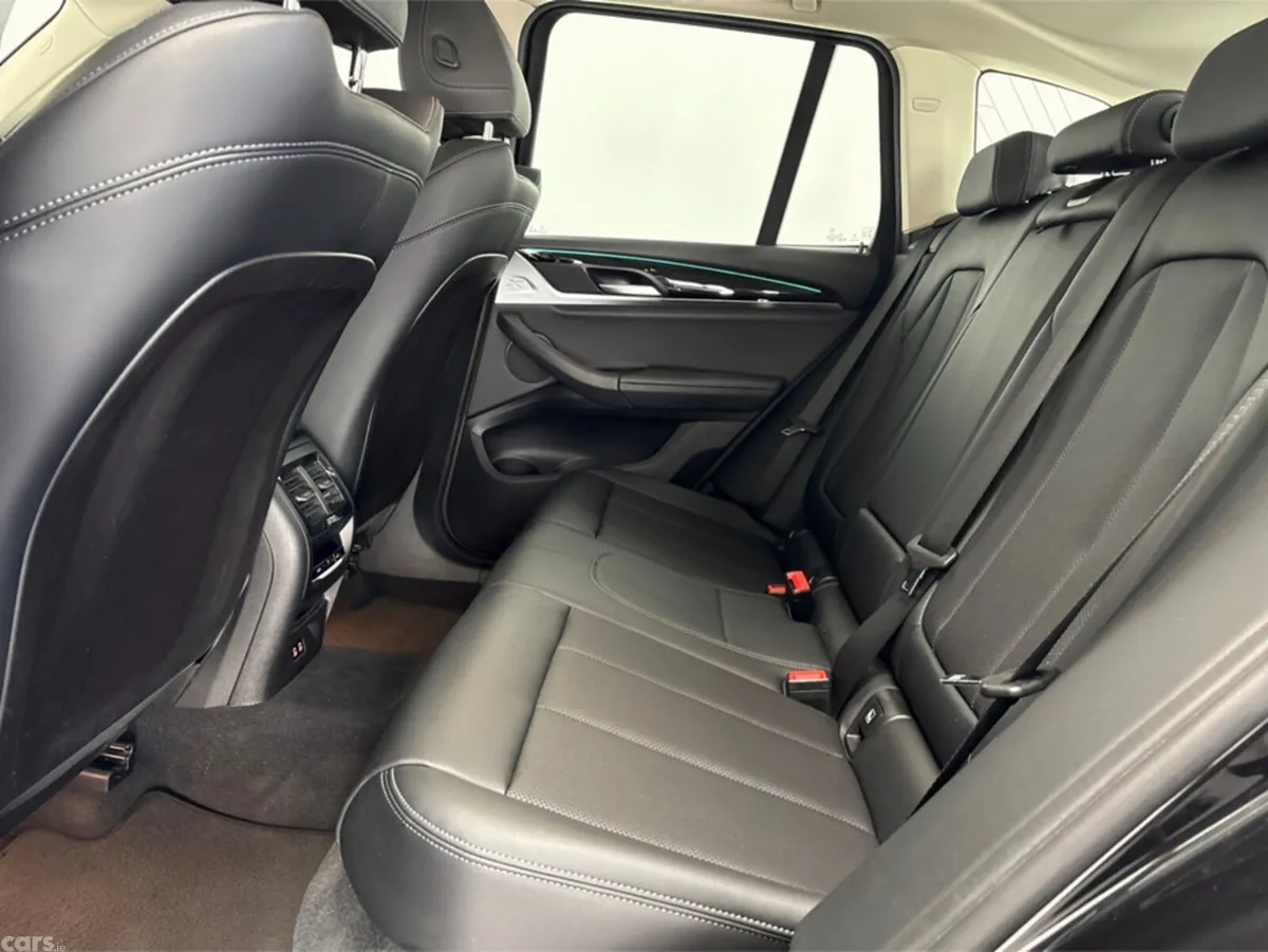 BMW X3 SUV, Petrol Hybrid, 2023, Black