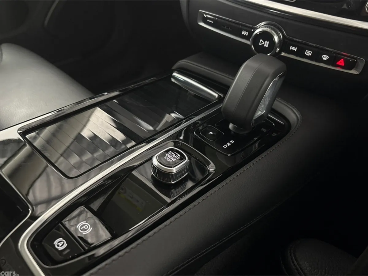 Volvo V60 Estate, Petrol Plug-in Hybrid, 2023, Grey
