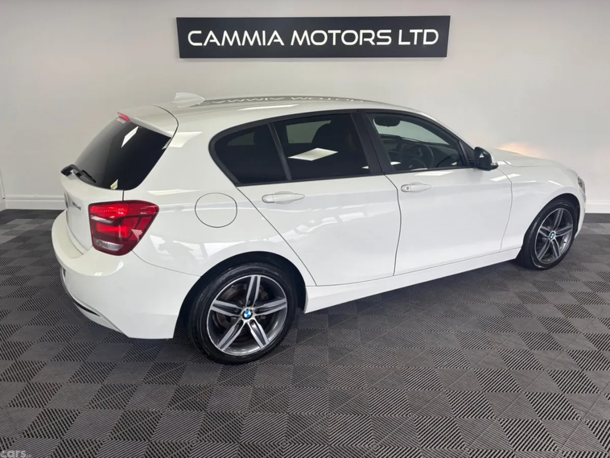 BMW 1-Series Hatchback, Diesel, 2015, White