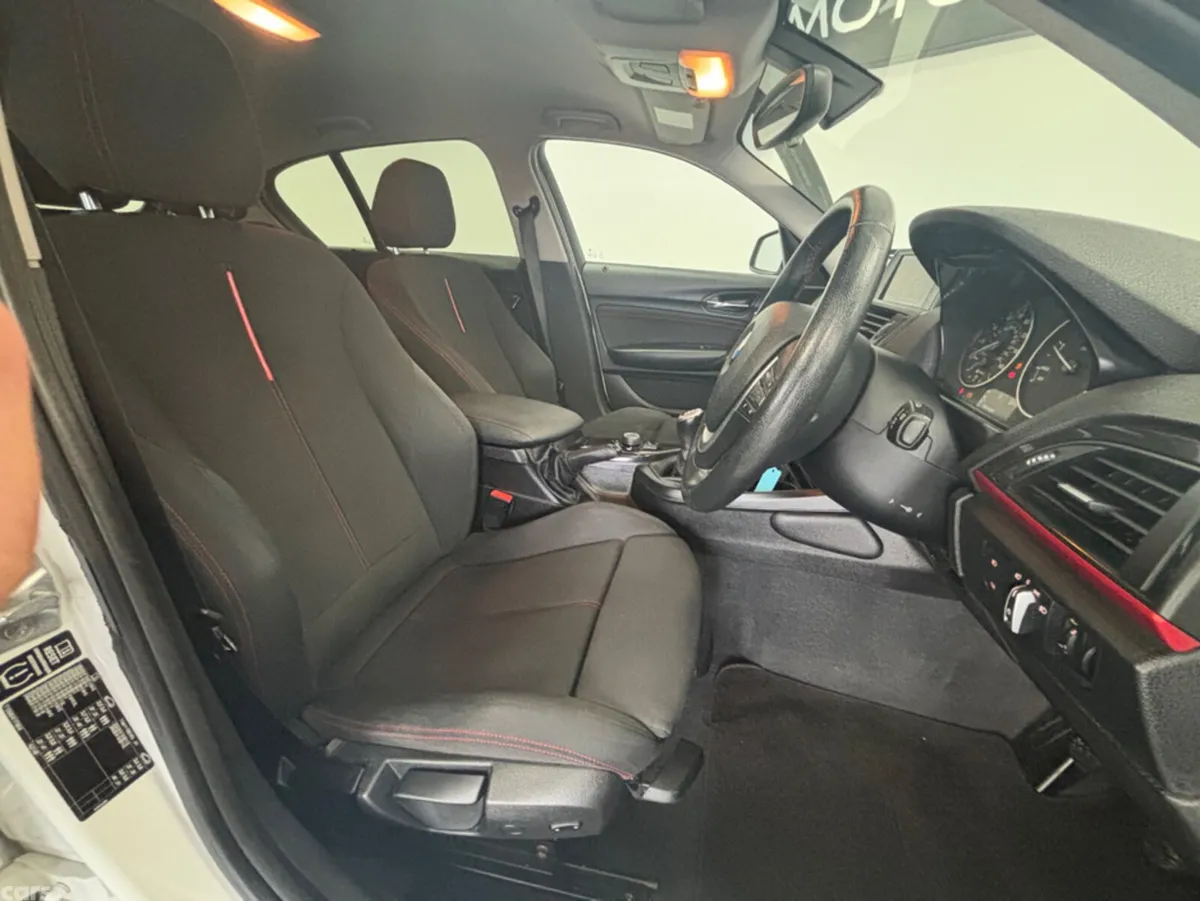 BMW 1-Series Hatchback, Diesel, 2015, White