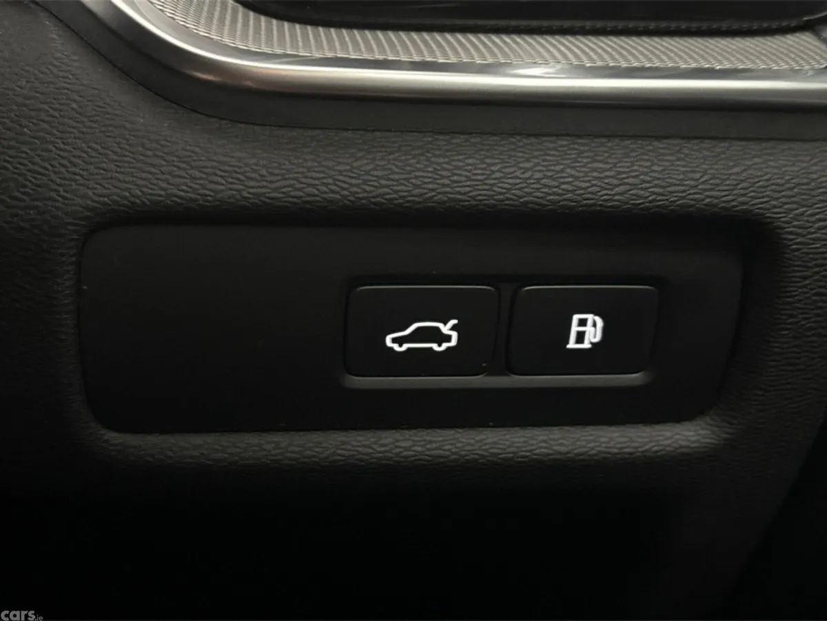 Volvo V60 Estate, Petrol Plug-in Hybrid, 2023, Grey
