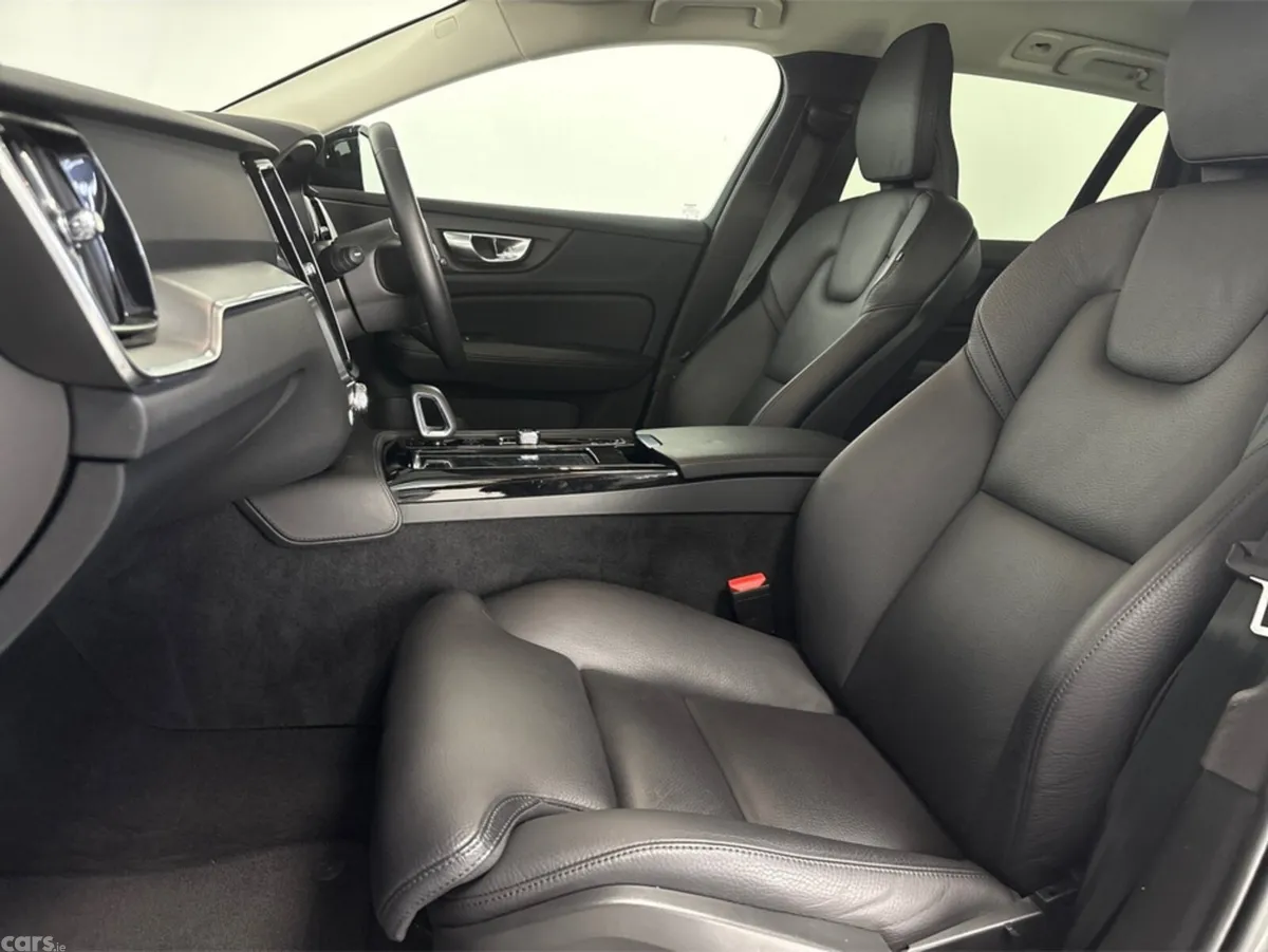 Volvo V60 Estate, Petrol Plug-in Hybrid, 2023, Grey