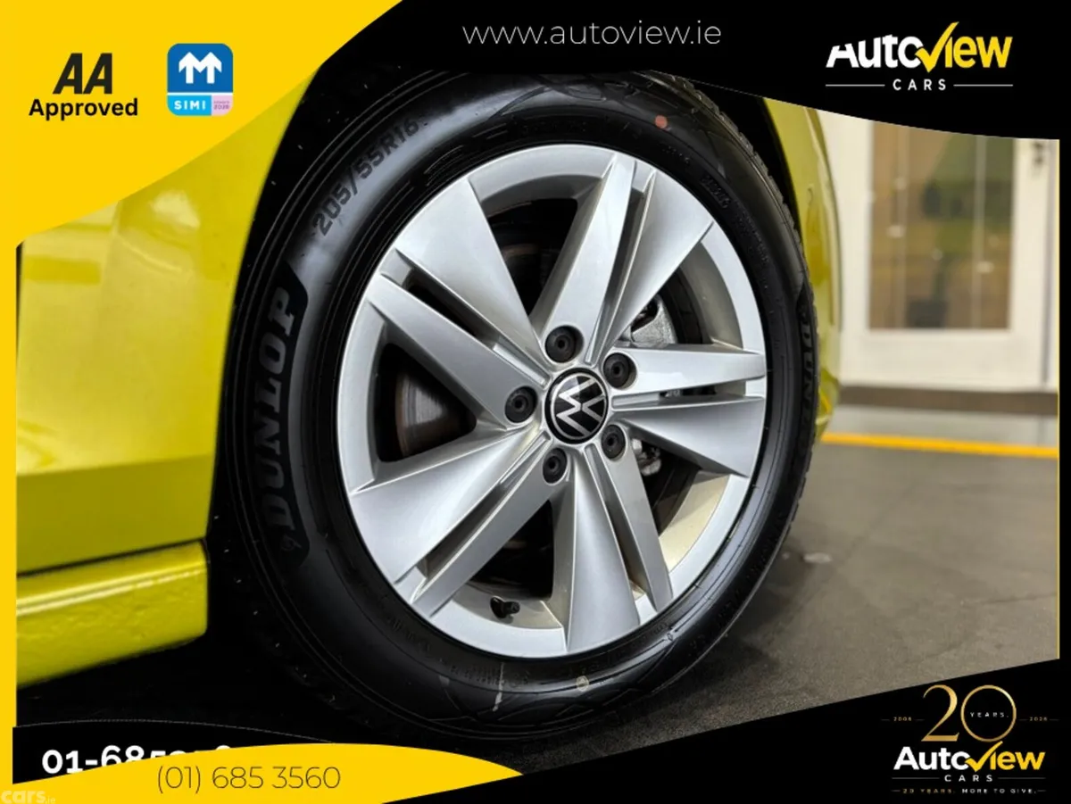 Volkswagen e-Golf Hatchback, Petrol Hybrid, 2021, Yellow