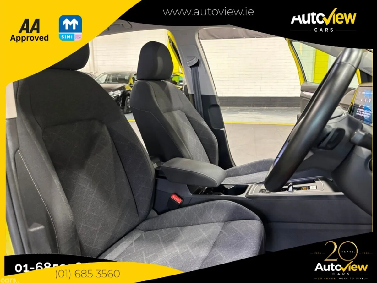 Volkswagen e-Golf Hatchback, Petrol Hybrid, 2021, Yellow