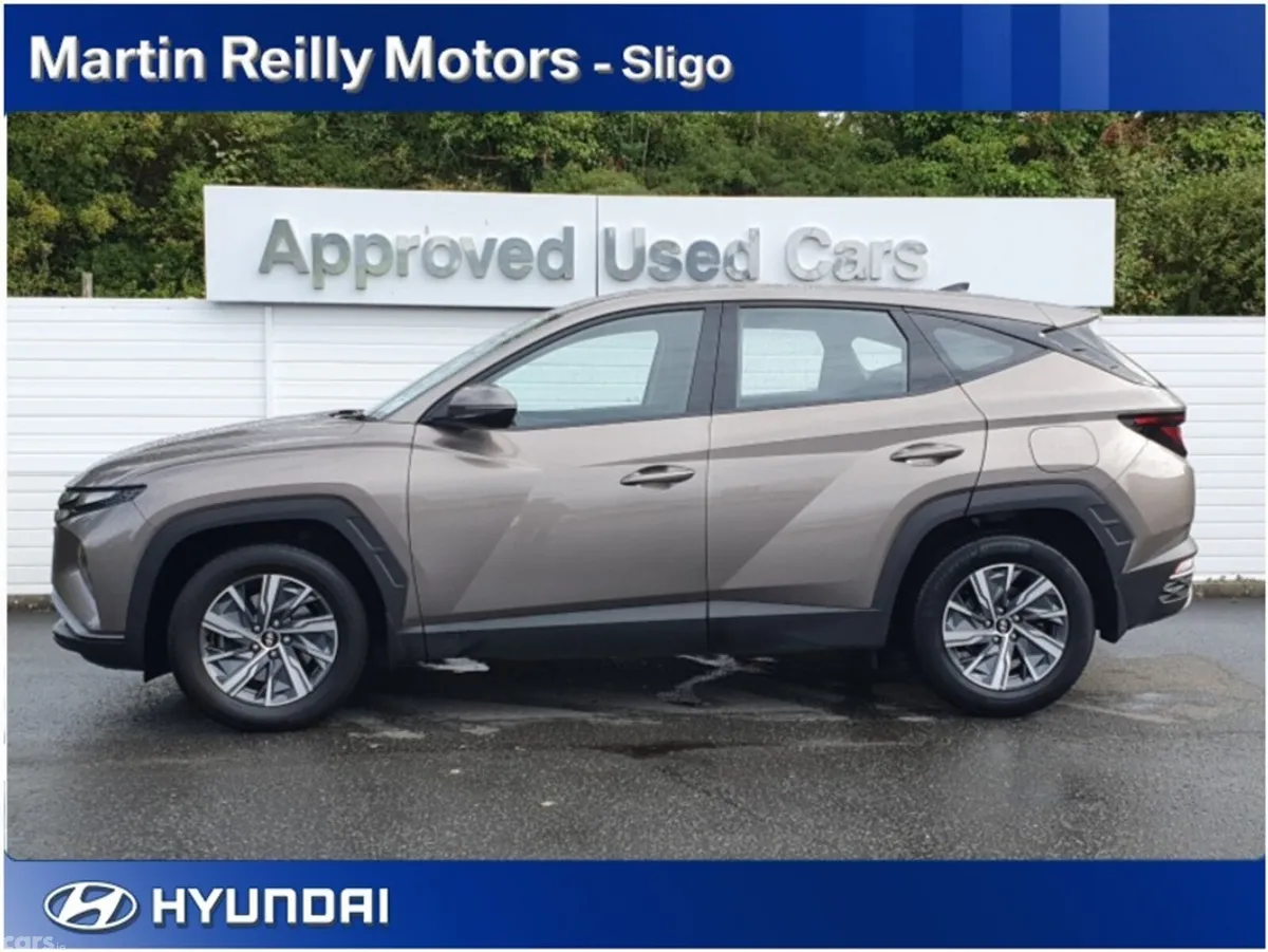 Hyundai Tucson MPV, Diesel, 2023, Brown
