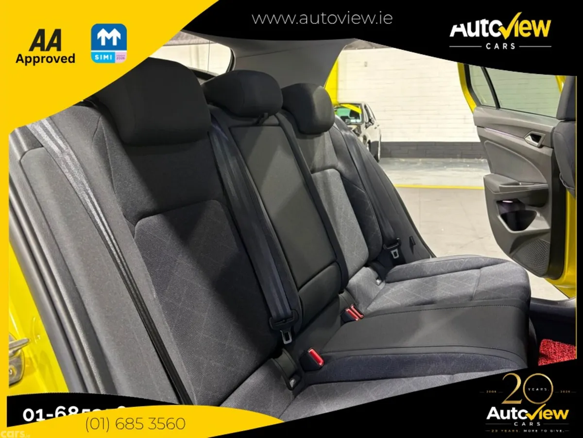 Volkswagen e-Golf Hatchback, Petrol Hybrid, 2021, Yellow