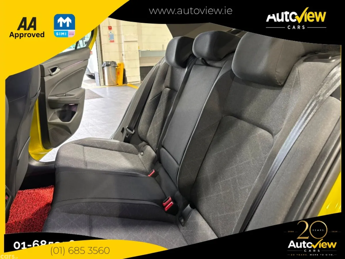 Volkswagen e-Golf Hatchback, Petrol Hybrid, 2021, Yellow
