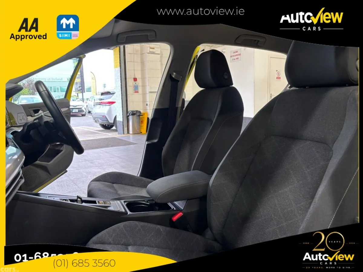 Volkswagen e-Golf Hatchback, Petrol Hybrid, 2021, Yellow