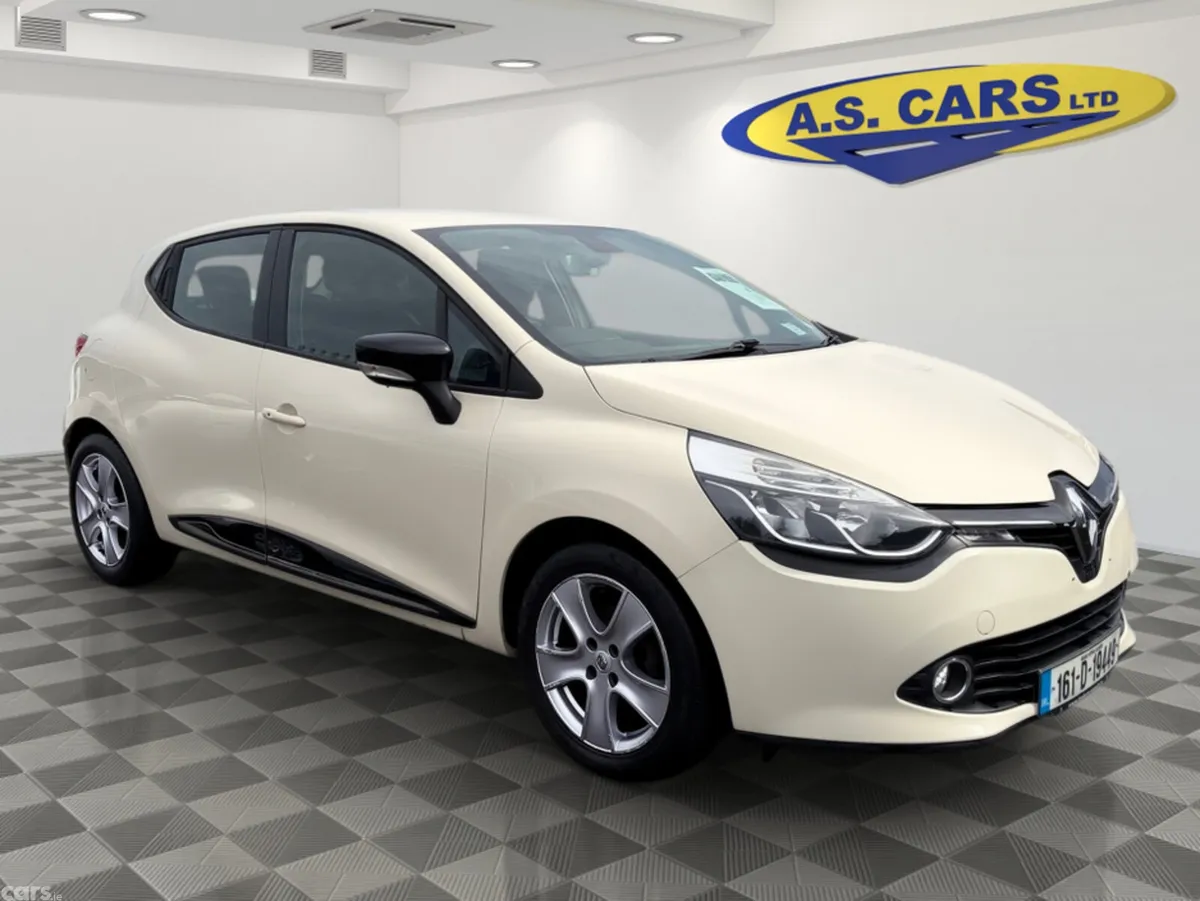 Renault Clio Hatchback, Petrol, 2016, Yellow