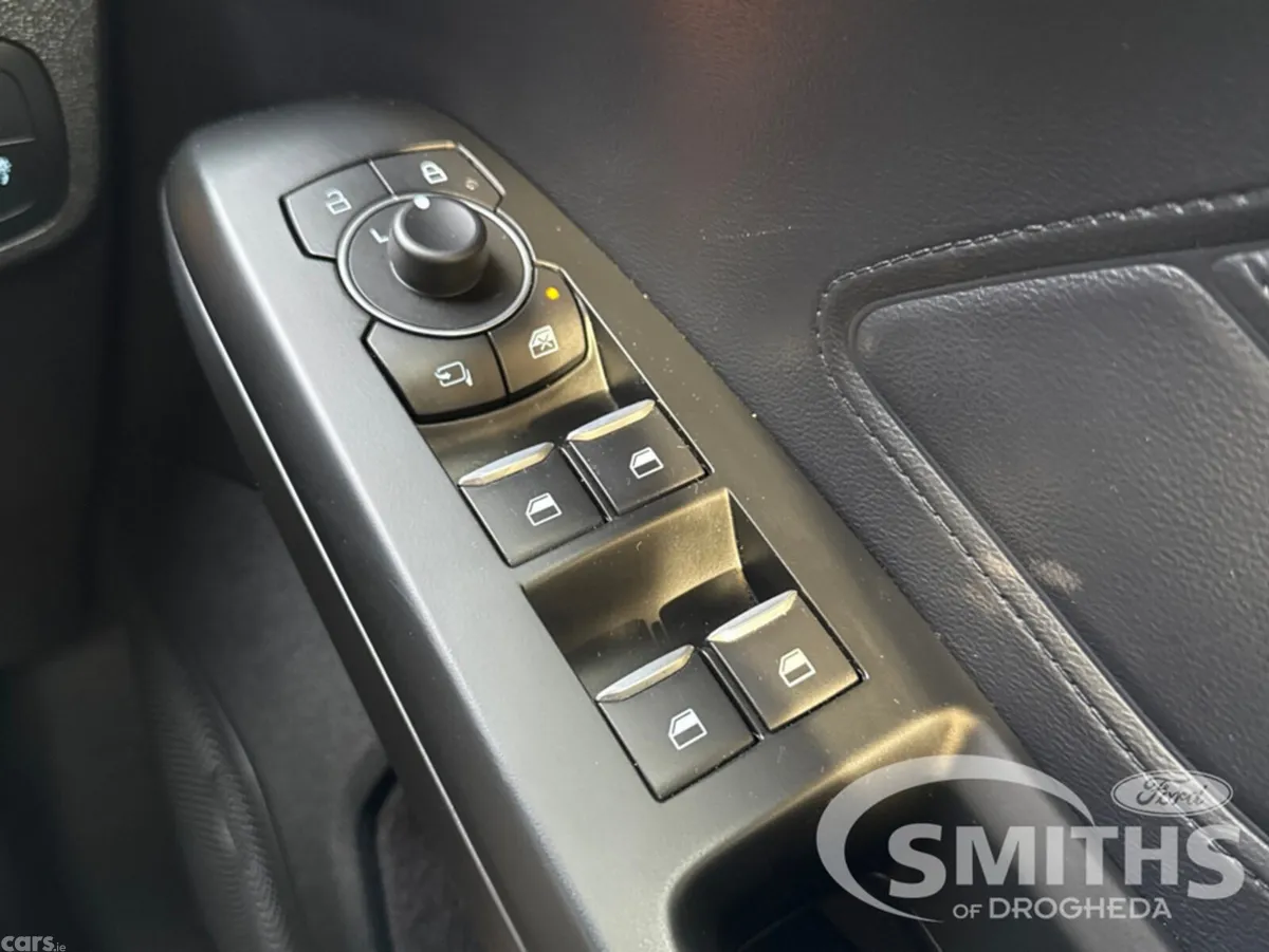 Ford Focus Hatchback, Petrol, 2023, Grey