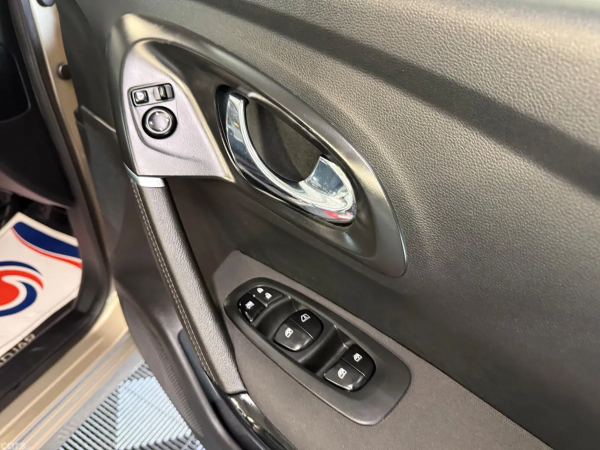 Renault Kadjar SUV, Diesel, 2017, Beige