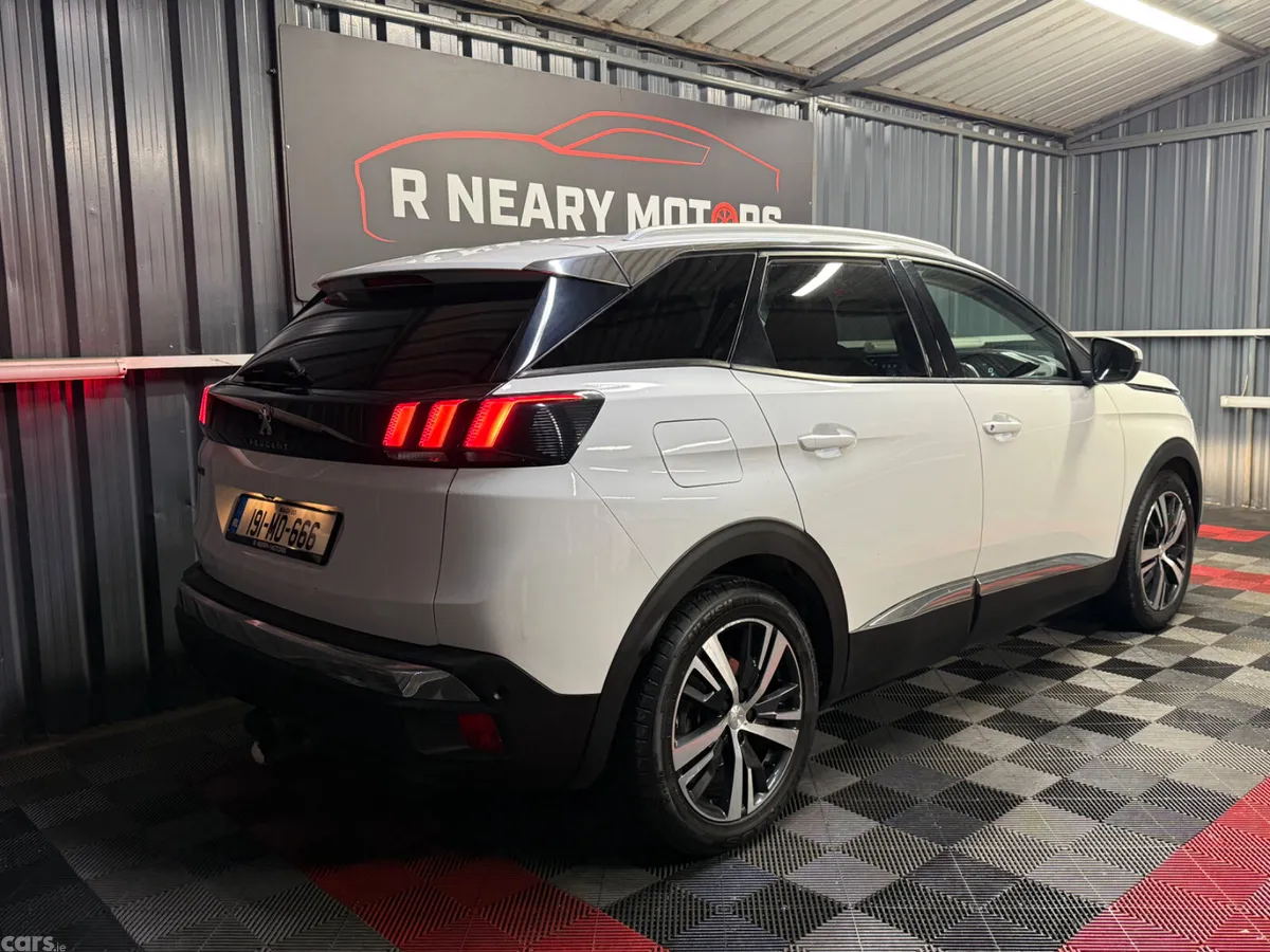 Peugeot 3008 MPV, Diesel, 2019, White