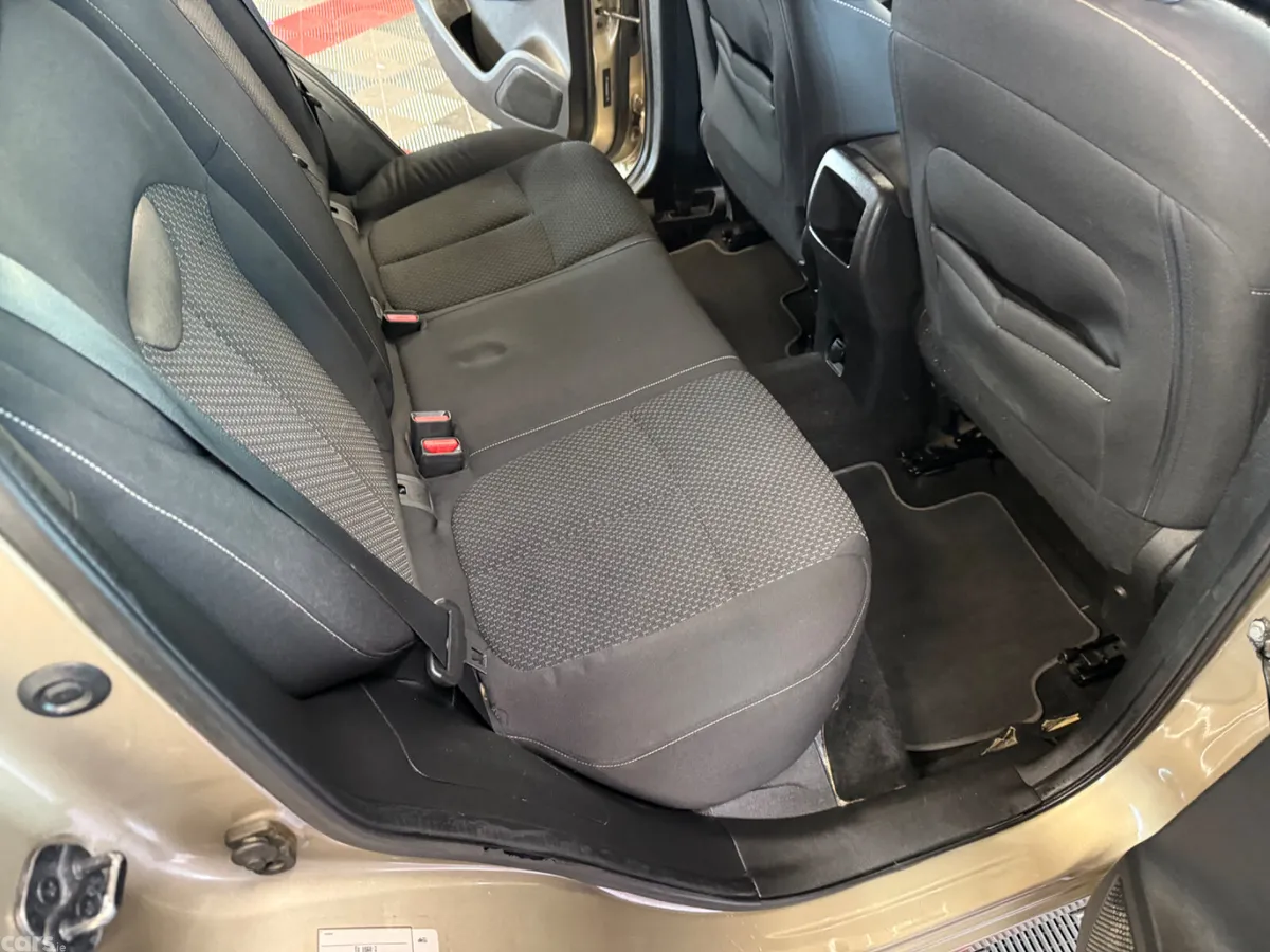 Renault Kadjar SUV, Diesel, 2017, Beige