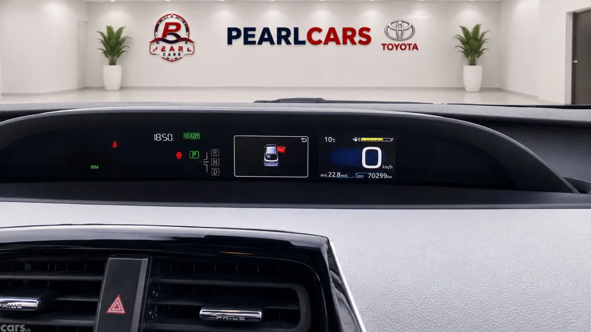Toyota Prius Hatchback, Petrol Hybrid, 2019, White