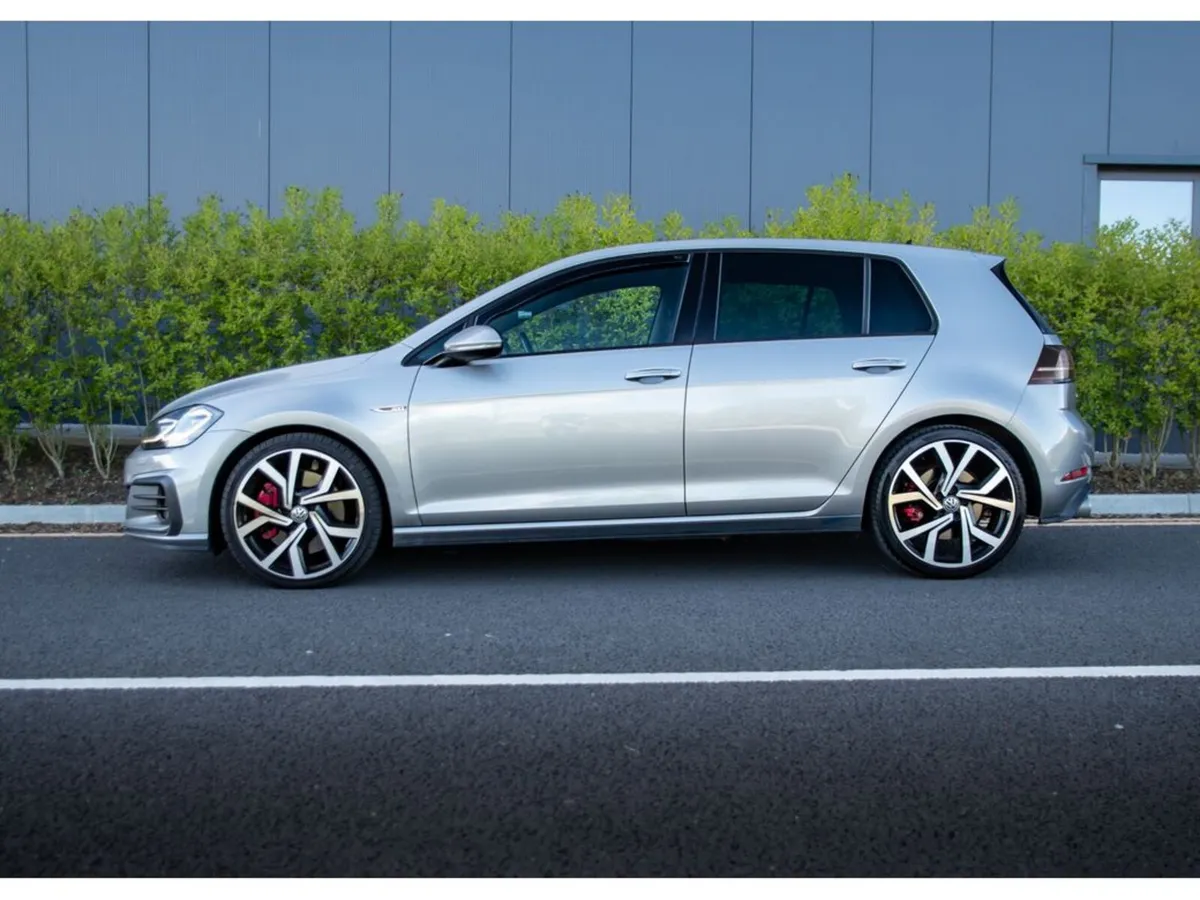 Volkswagen Golf Hatchback, Petrol, 2018, Grey