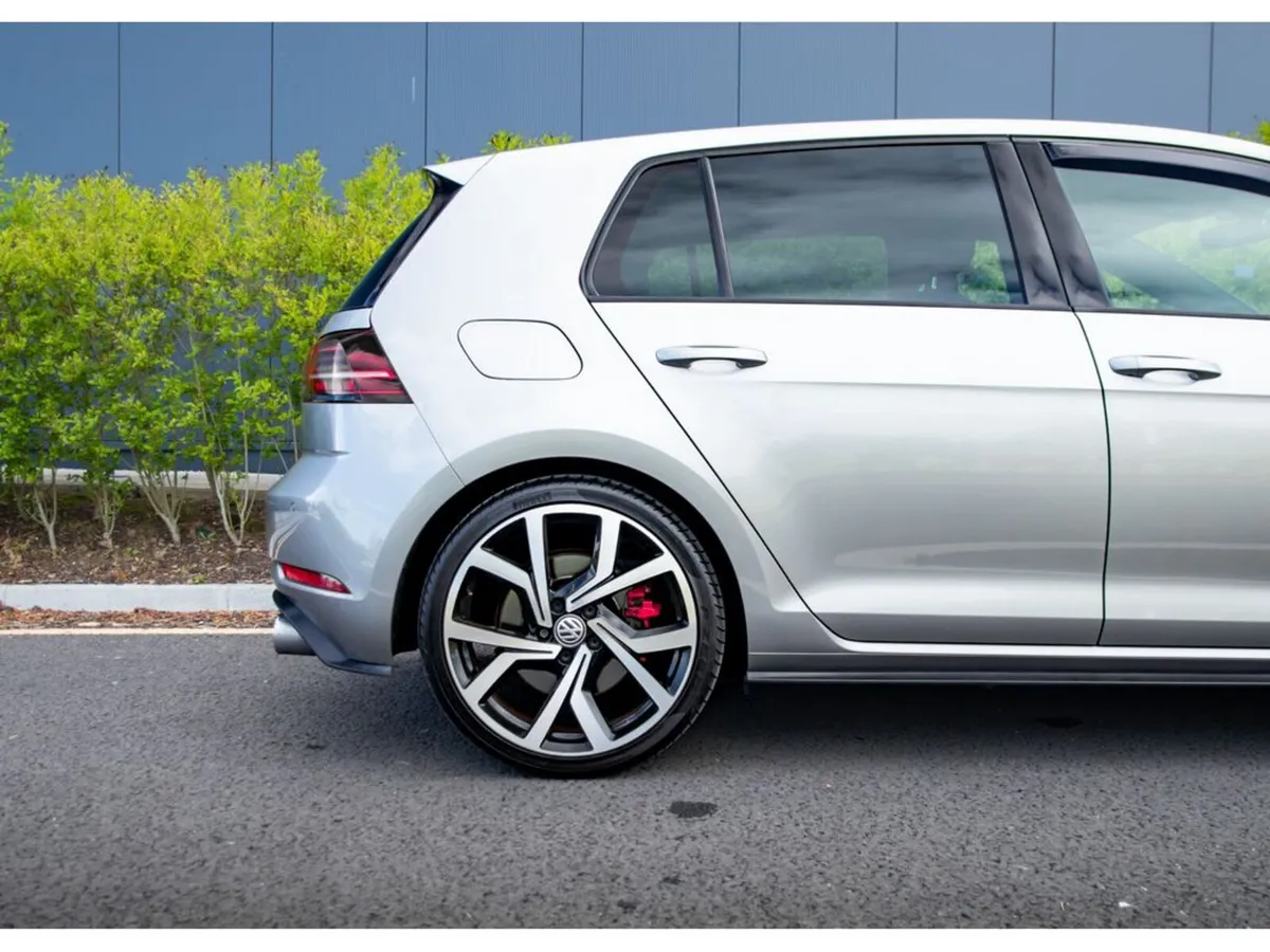 Volkswagen Golf Hatchback, Petrol, 2018, Grey