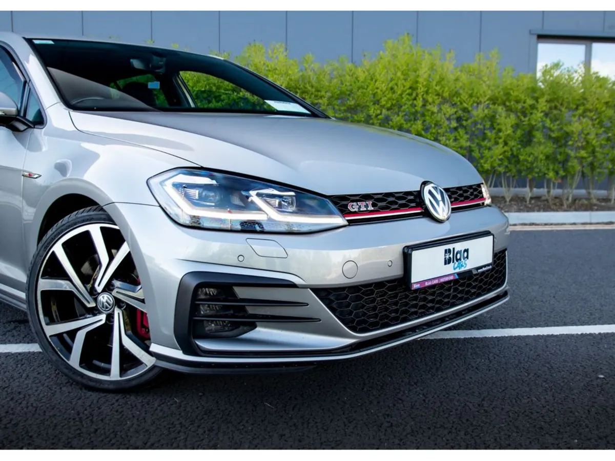 Volkswagen Golf Hatchback, Petrol, 2018, Grey