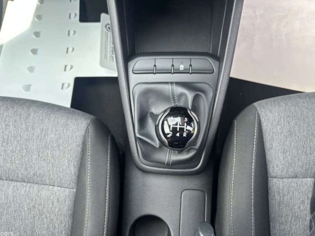 Kia Stonic Hatchback, Petrol, 2018, Grey