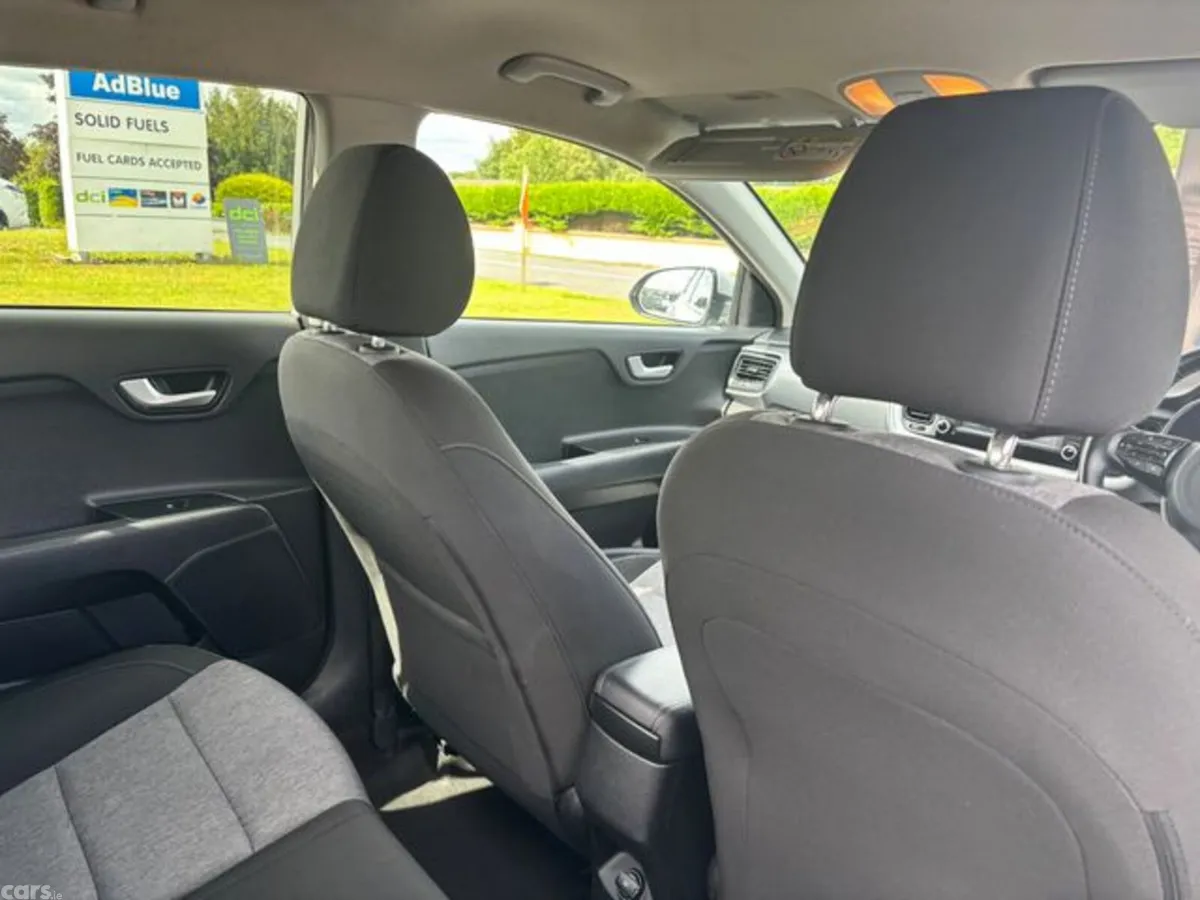 Kia Stonic Hatchback, Petrol, 2018, Grey