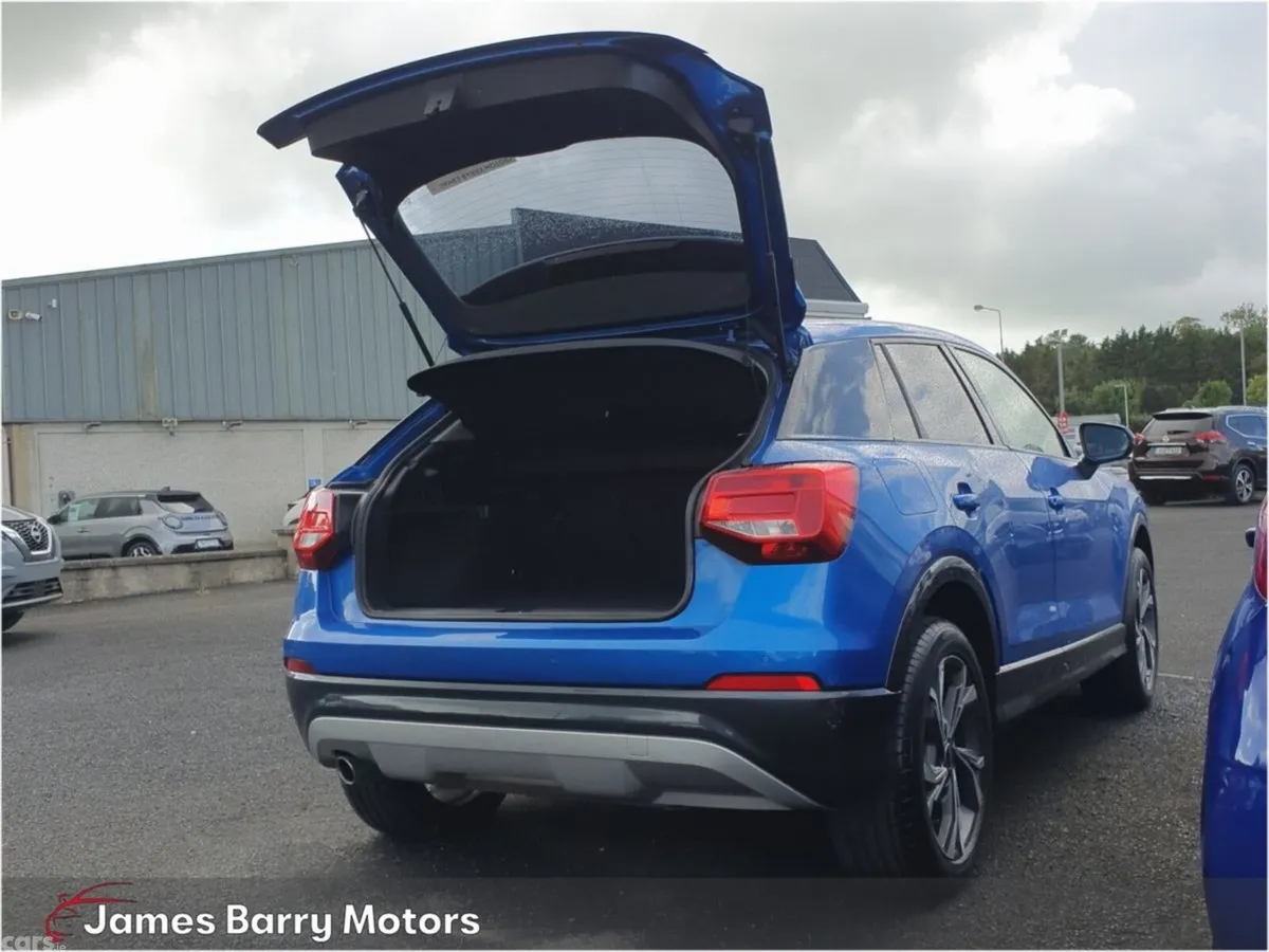 Audi Q2 SUV, Petrol, 2019, Blue