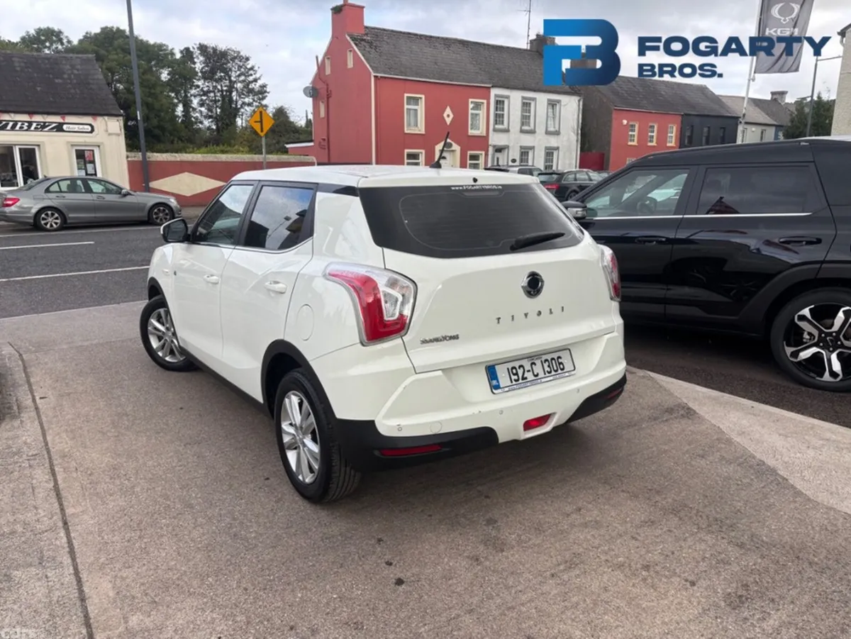 SsangYong Tivoli SUV, Diesel, 2019, White