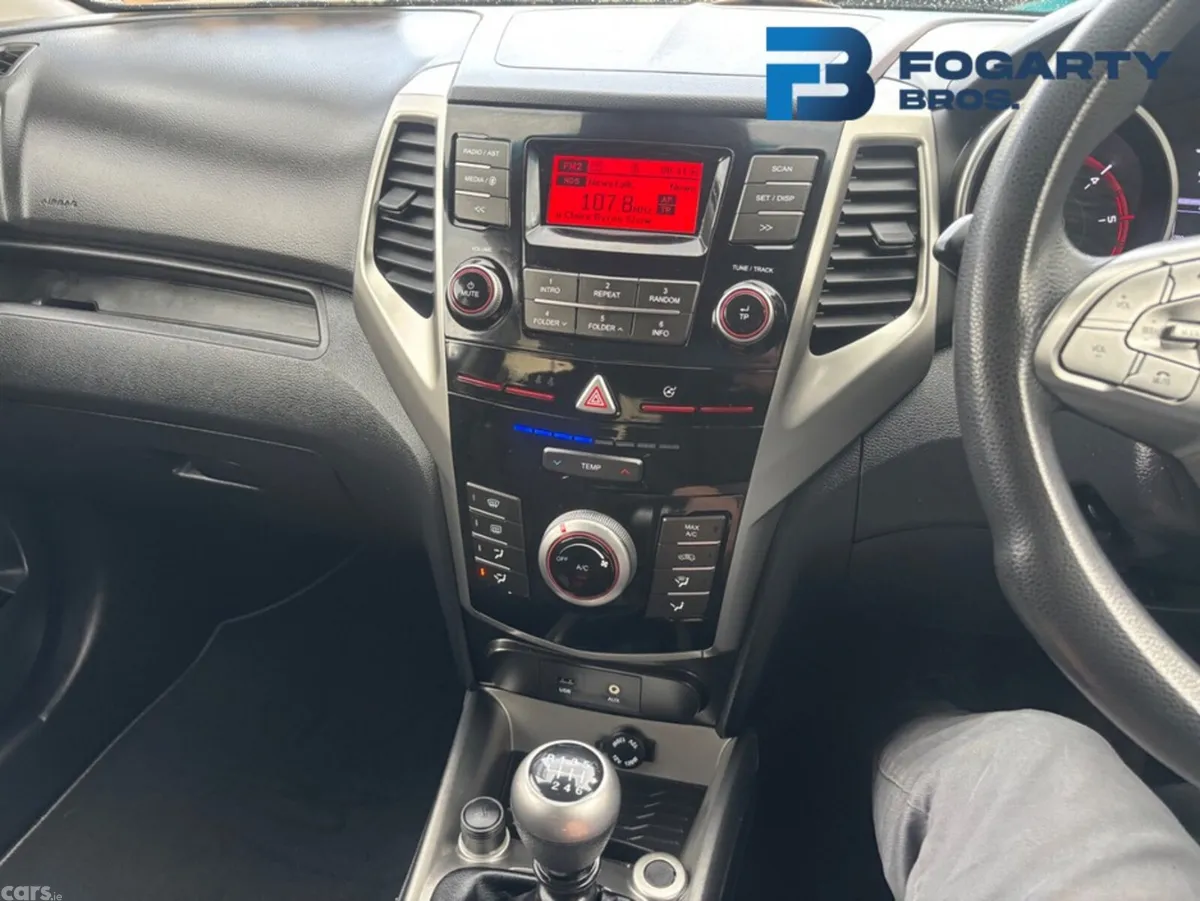 SsangYong Tivoli SUV, Diesel, 2019, White