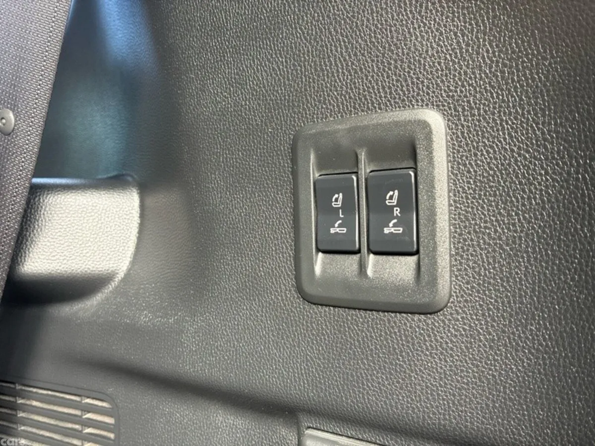Toyota Land Cruiser Estate, Diesel, 2025, Grey