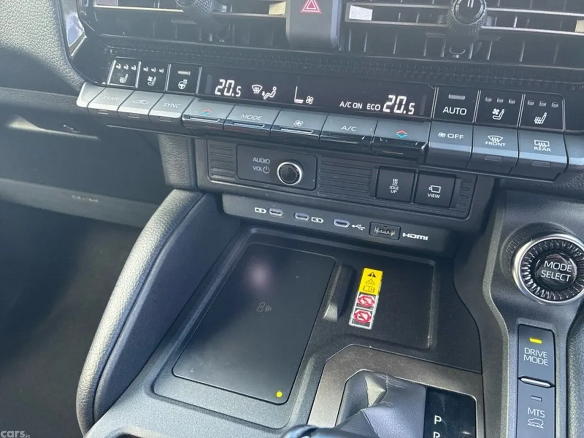 Toyota Land Cruiser Estate, Diesel, 2025, Grey