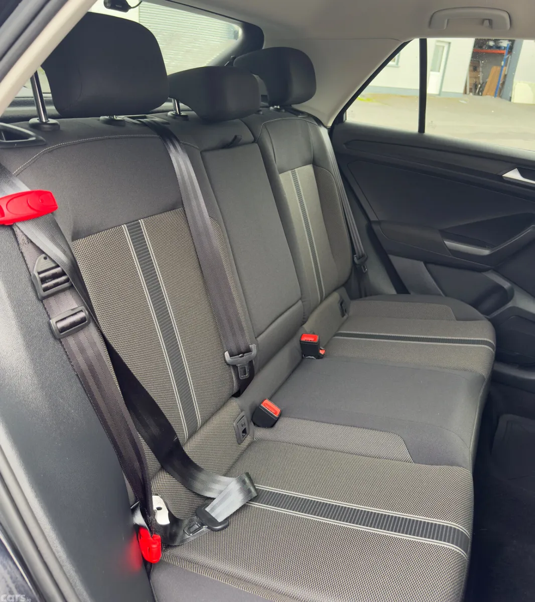 Volkswagen T-Roc SUV, Diesel, 2021, Black