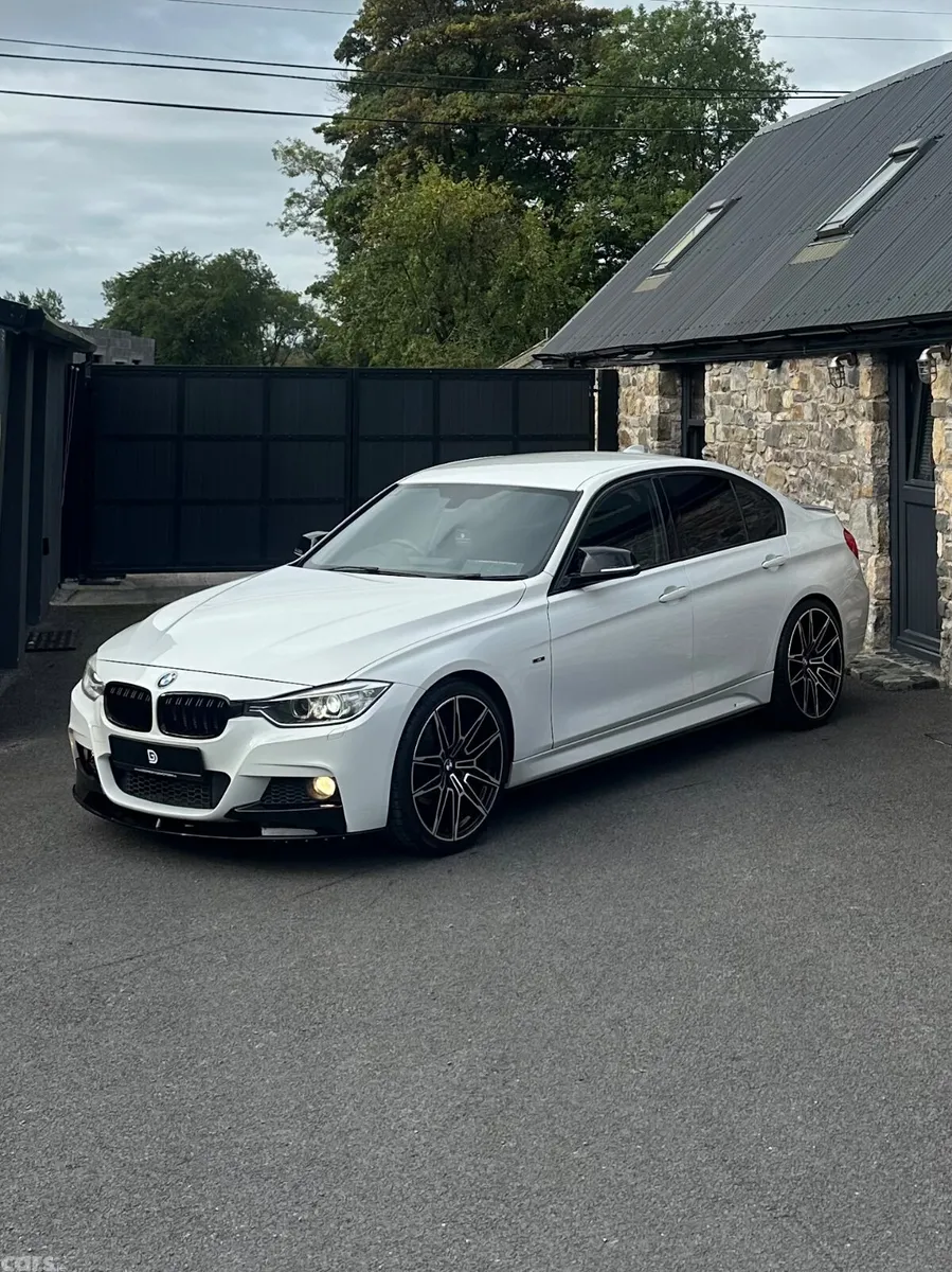 BMW 3-Series Saloon, Diesel, 2013, White