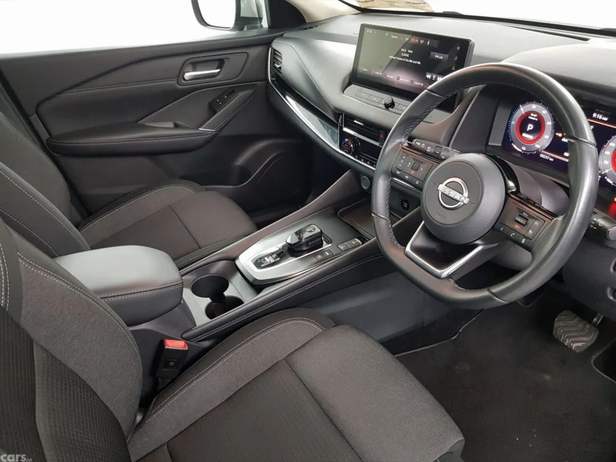 Nissan Qashqai MPV, Petrol, 2023, Grey