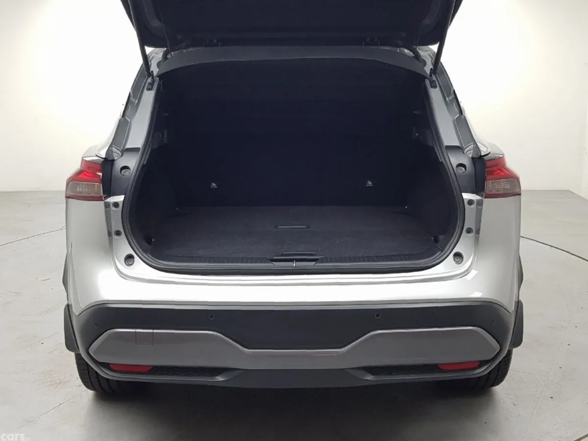 Nissan Qashqai MPV, Petrol, 2023, Grey