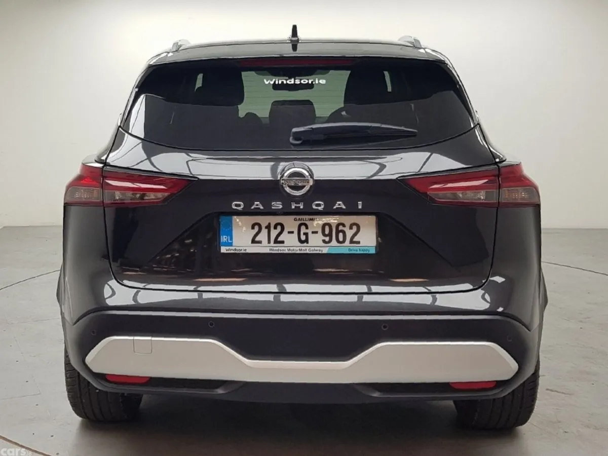 Nissan Qashqai MPV, Petrol, 2021, Black