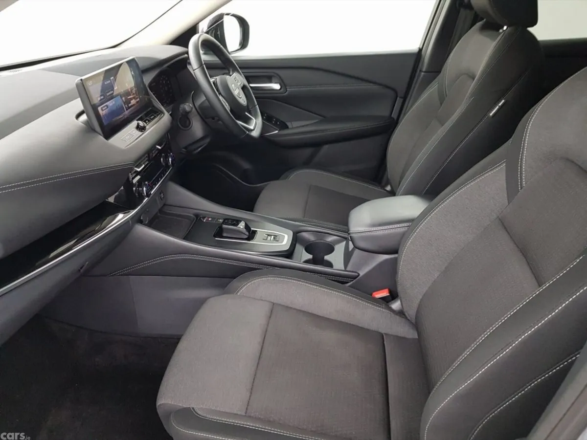 Nissan Qashqai MPV, Petrol Hybrid, 2024, Grey