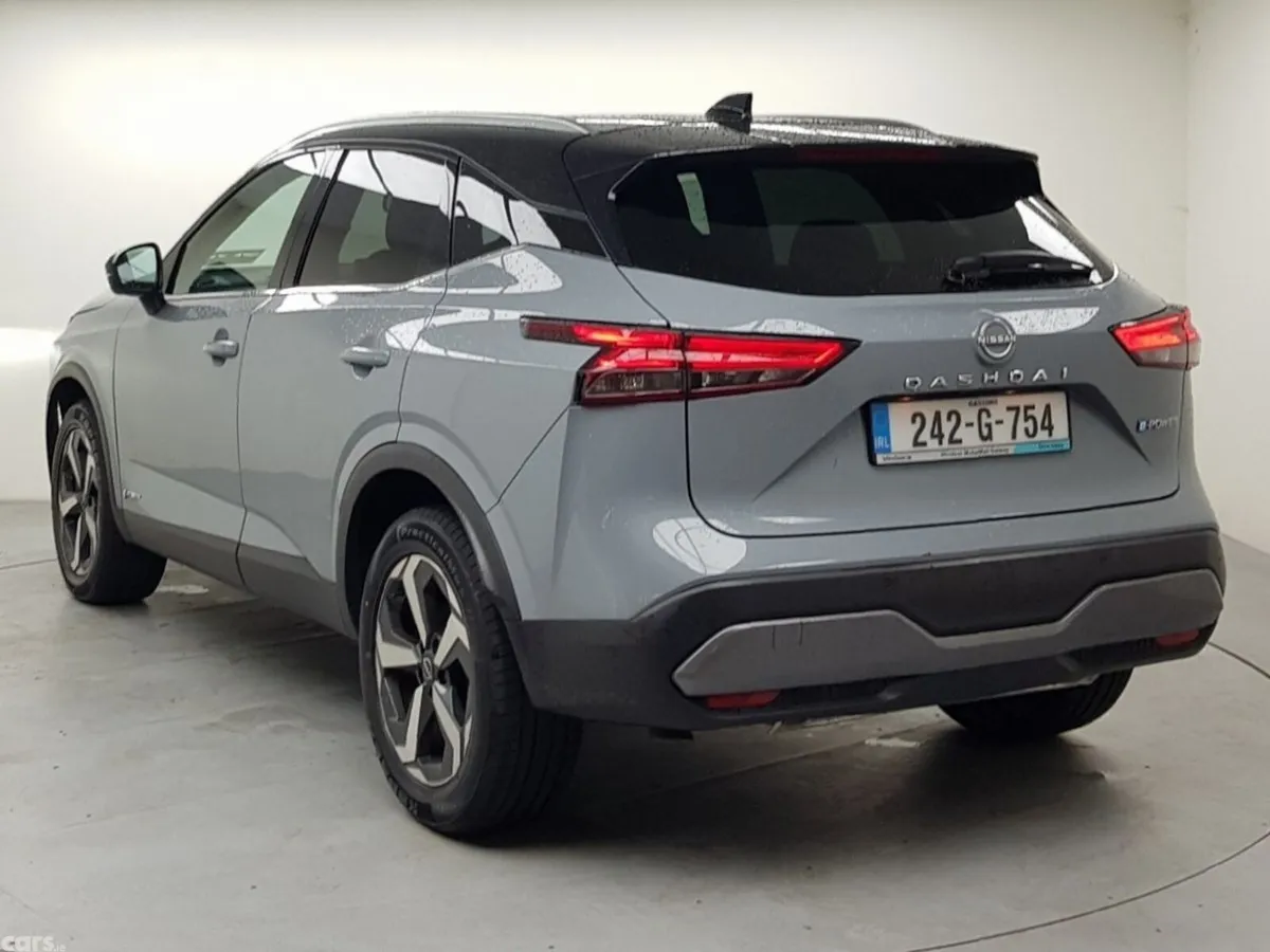 Nissan Qashqai MPV, Petrol Hybrid, 2024, Grey