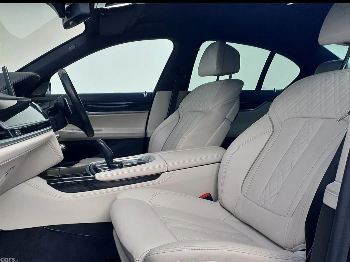 BMW 7-Series Saloon, Diesel, 2020, Black