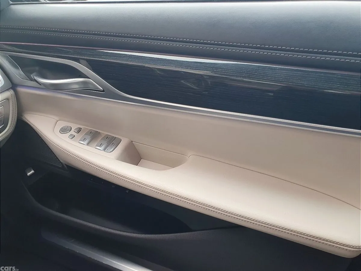 BMW 7-Series Saloon, Diesel, 2020, Black