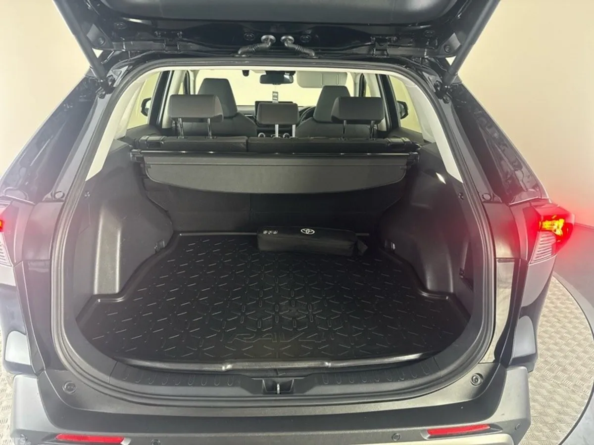 Toyota RAV4 SUV, Petrol Hybrid, 2024, Black